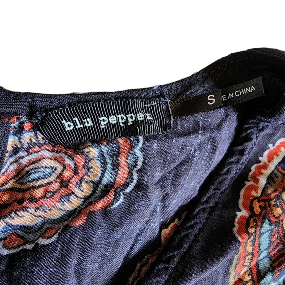 Blu Pepper Anthropologie Navy Paisley Romper - Picture 4 of 5